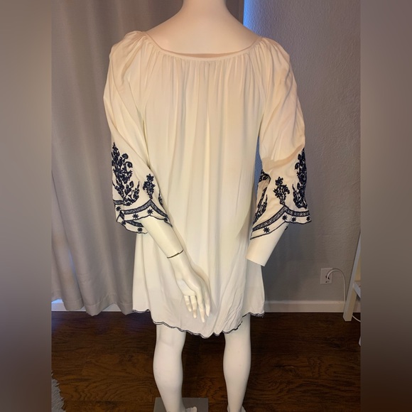 White smock type dress with navy embroidery and neck pull string - Picture 2 of 2